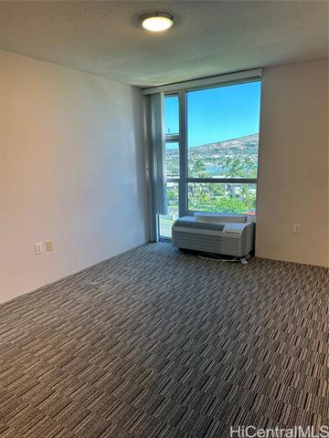 Building Photo - 7000 Hawaii Kai Dr