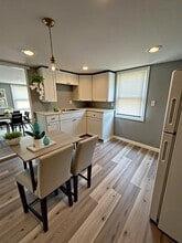 Building Photo - 608 S 2nd St