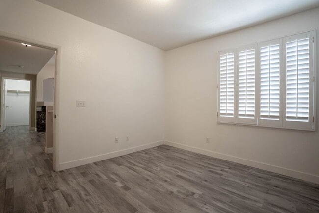 Building Photo - 9050 W Warm Springs Rd