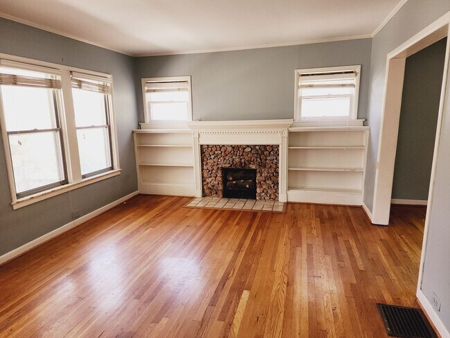 Building Photo - 5632 6th Ct S