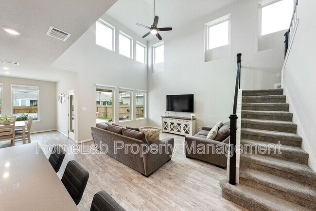 Building Photo - 9442 Witten Dr
