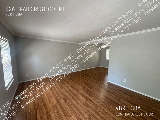 Foto del edificio - 626 Trailcrest Ct
