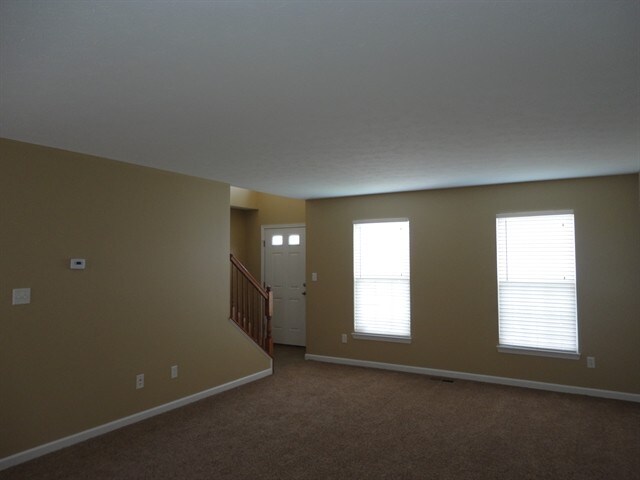 Building Photo - 41 Village Court