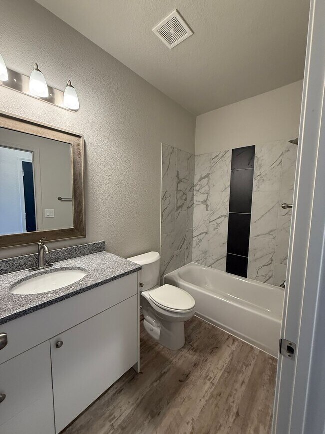 Foto del edificio - 278 W Harmony Dr