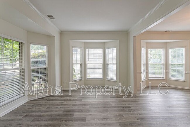 Building Photo - 261 Highgate Cir