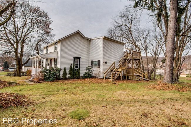 Building Photo - 4 br, 2.5 bath House - 208 McKim