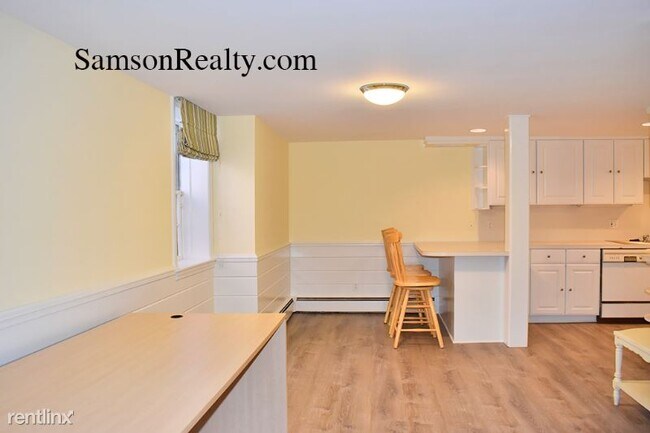 Building Photo - 1 br, 1 bath Condo - 104 Bowen St