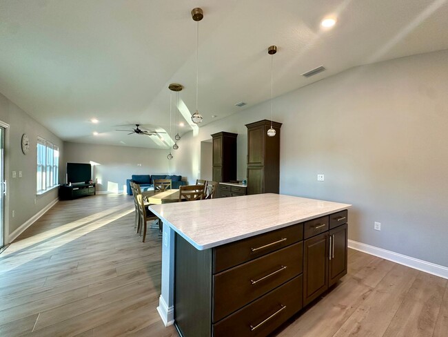 Foto del edificio - Serene Cul De Sac Home with Gorgeous Views!