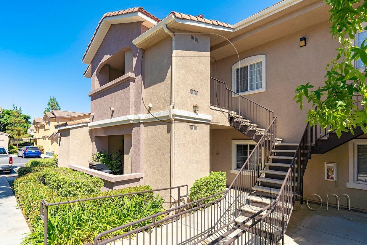 Foto principal - Serene 2-Bedroom/2 Bath Condo in Gated Mur...