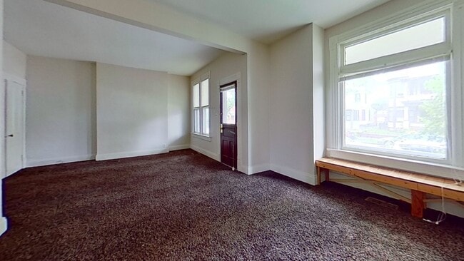 Building Photo - 1234 Highland St
