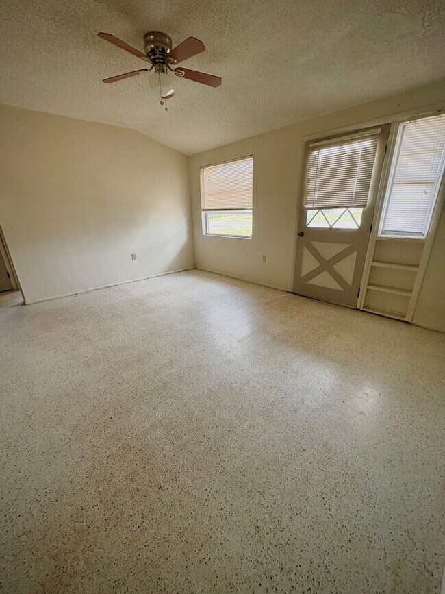 Foto del edificio - Cute 2 Bedroom Home in New Port Richey