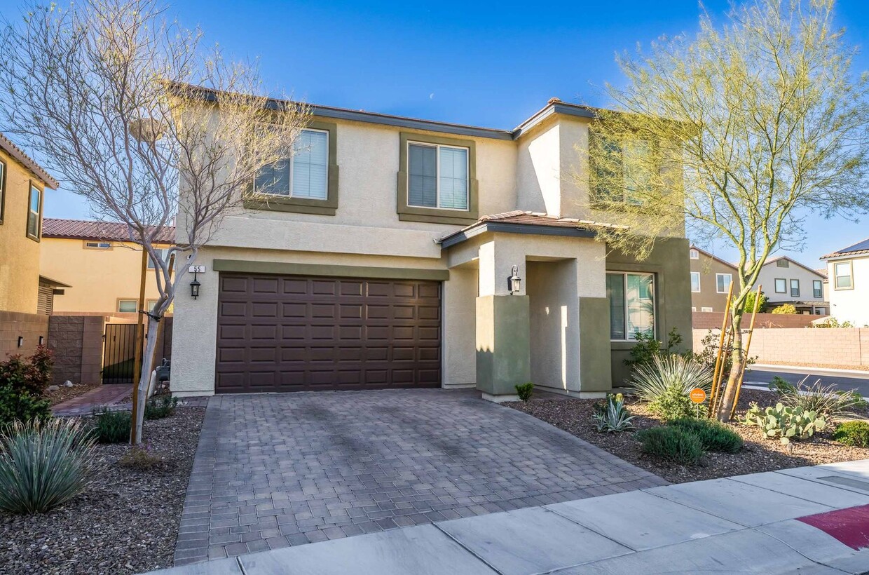 Foto principal - Spacious Luxury Home: Your Oasis!