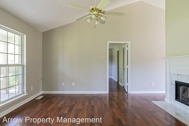 Foto del edificio - 3 br, 2.5 bath House - 518 Windy Rd