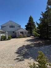 Building Photo - 18 Dickman Dr