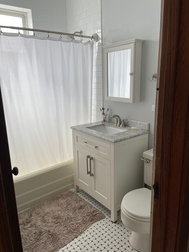 Foto del edificio - 3630 S Leavitt St