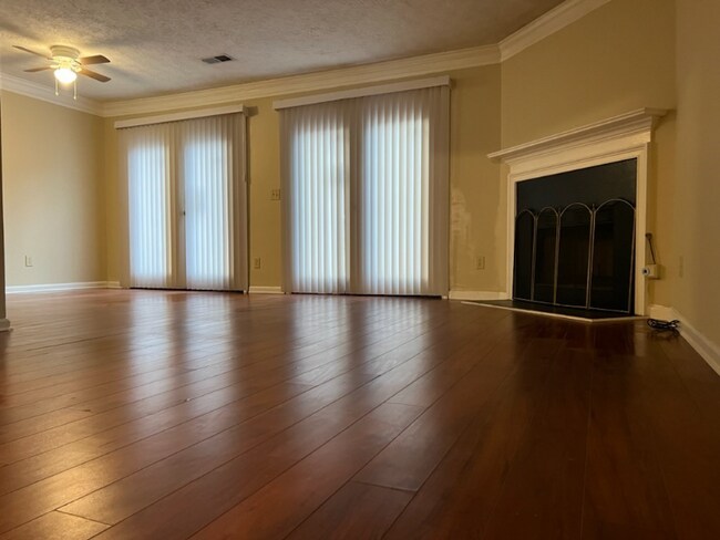 Foto del edificio - 6622 Meadow Rue Dr