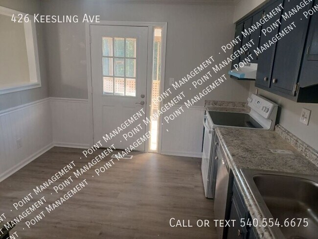 Foto del edificio - 426 Keesling Ave