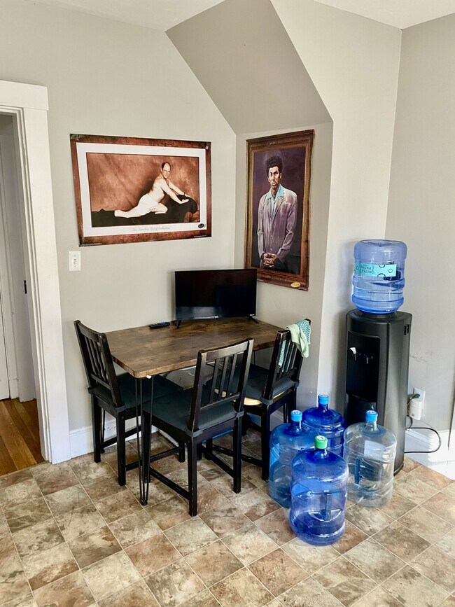 Foto del edificio - 173 Hillside St