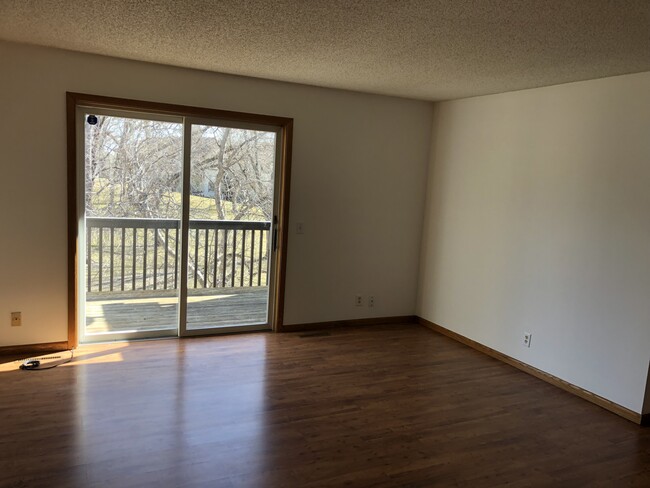 Building Photo - 4334 Buckingham Ct