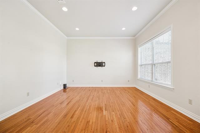 Foto del edificio - 1071 N Maple St