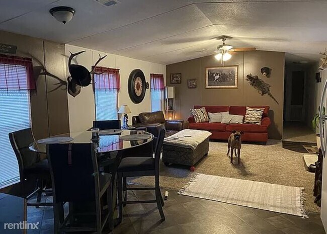 Building Photo - 3 br, 2 bath Mobile Home - 138 SW Deland Loop