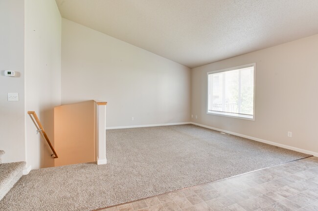 The Pines Townhomes Living Room - The Pines Townhomes