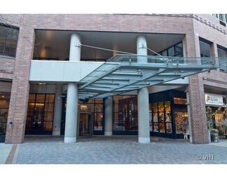 Building Photo - 211 E Ohio St