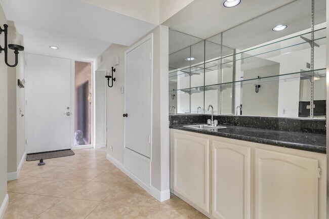 Building Photo - 78480 Montego Bay Cir