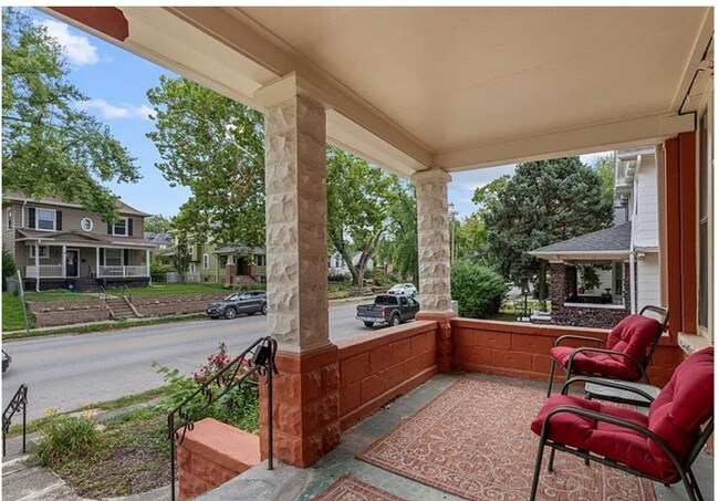 Building Photo - 618 N 40th St