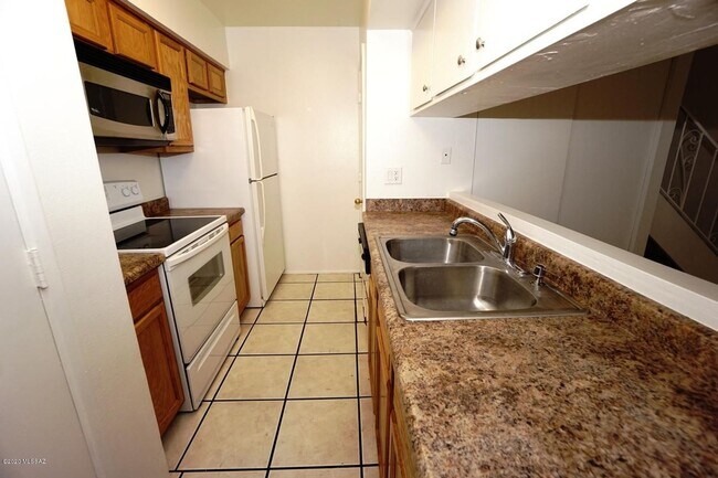 Foto del edificio - Great East Side Location Monte Catalina Estates