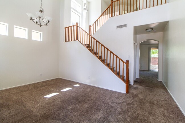 Building Photo - 3873 E Bridgeport Pkwy
