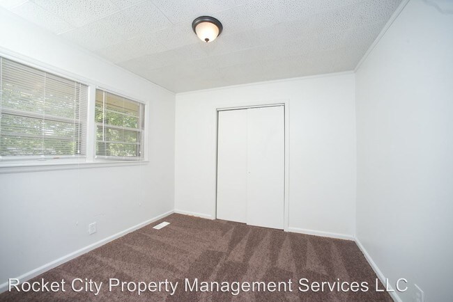 Foto del edificio - 425 S Plymouth Rd NW