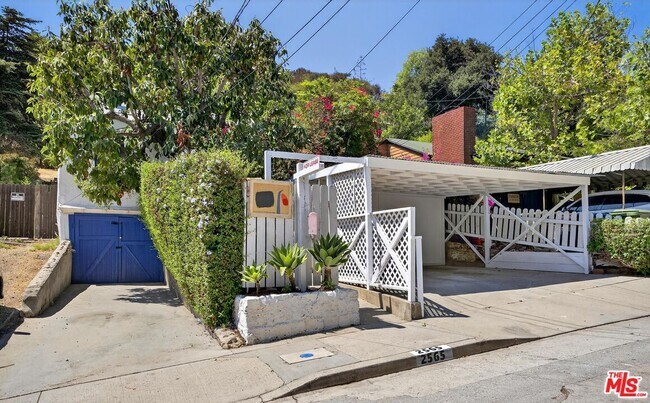 Foto del edificio - 2565 Glen Green St