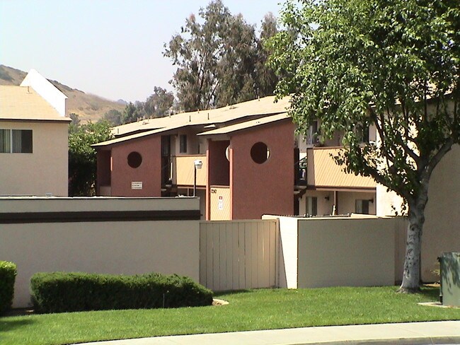 Building Photo - 12547 Oak Knoll Rd