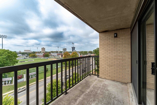 Building Photo - Regency Tower