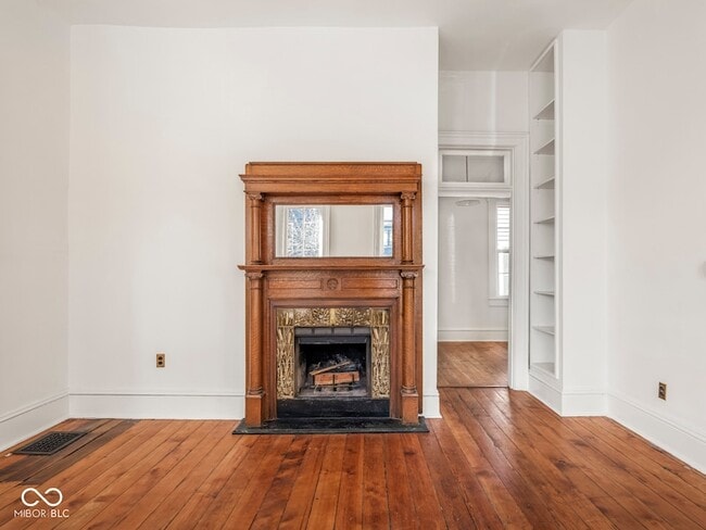 Foto del edificio - 1118 E St Clair St