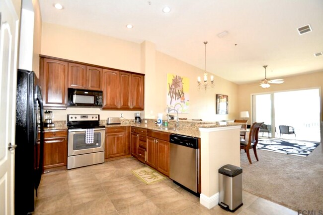 Building Photo - 75 Riverview Bend S