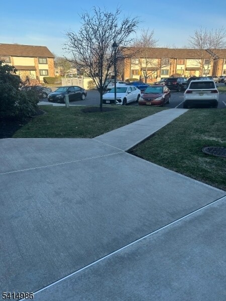 Foto del edificio - 606 Robin Rd