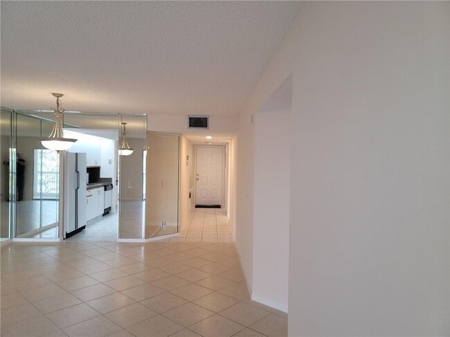 Building Photo - 13001 SW 15th Ct