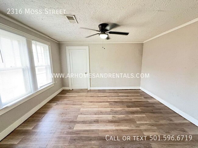 Foto del edificio - 2316 Moss St