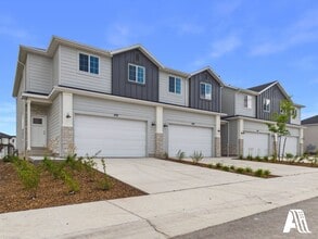 Building Photo - 437 E 650 N