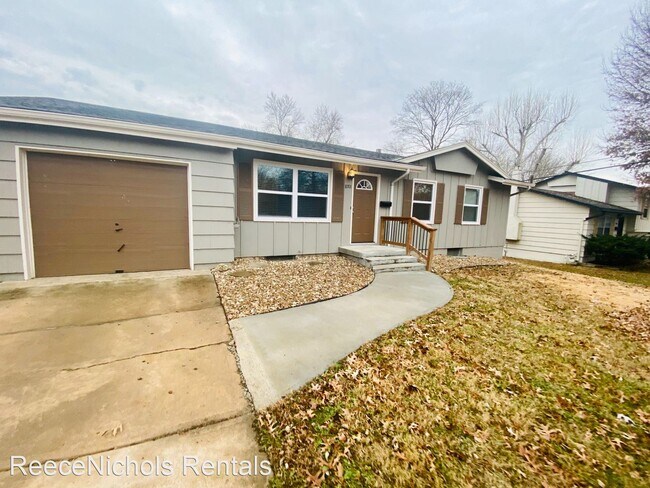 Building Photo - 3 br, 1 bath House - 8701 W 90th Street