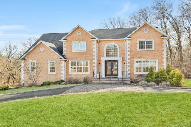 Foto del edificio - 34 Renfrew Rd