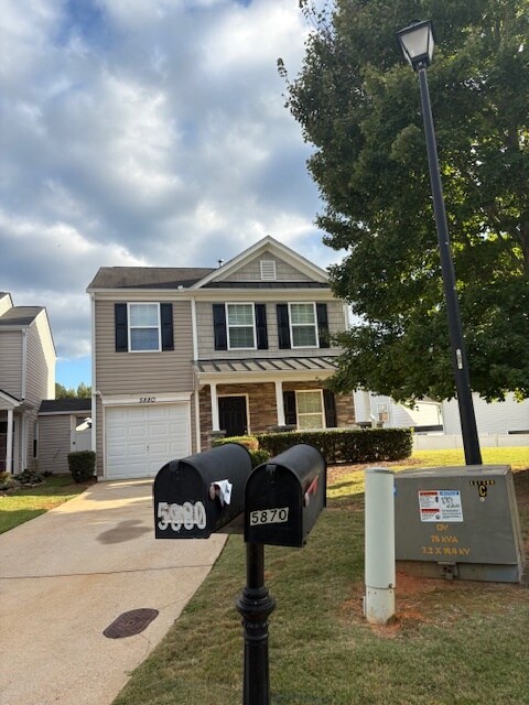 Foto del edificio - 5880 Ridge Stone Way