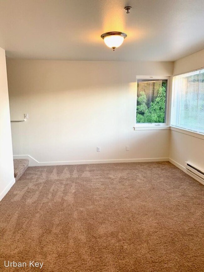 Foto del edificio - 2440 54th Pl SW