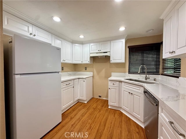 Building Photo - 22749 Lakeway Dr