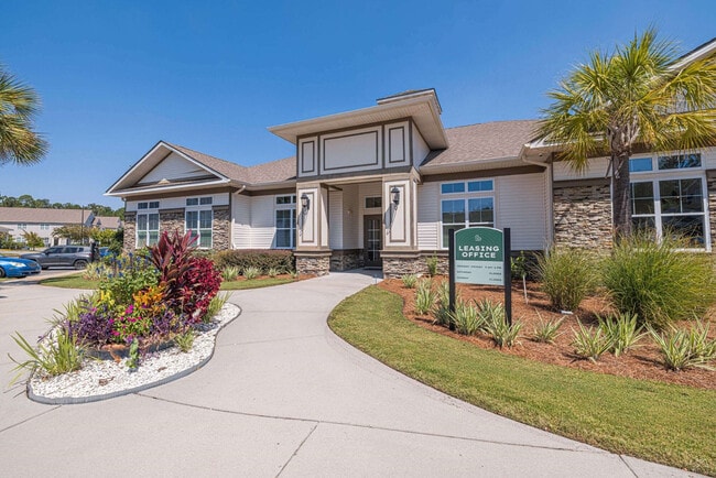 Building Photo - Basswood Landing Apartments