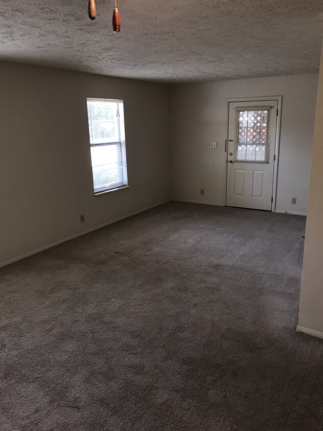Foto principal - 4121 Whistlers Way