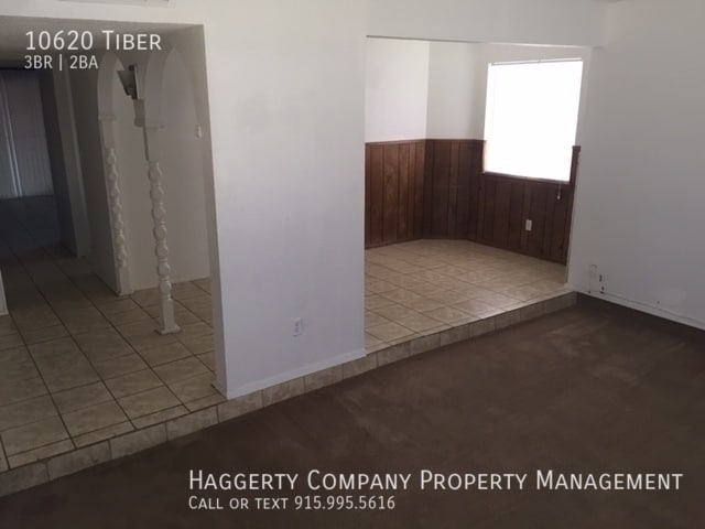 Building Photo - 10620 Tiber-