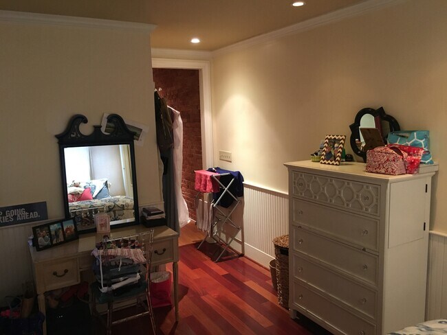 Bedroom 1 - 36 Claremont Park